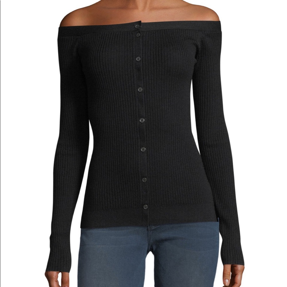 SOLD❌ Frame Denim Off the Shoulder Sweater